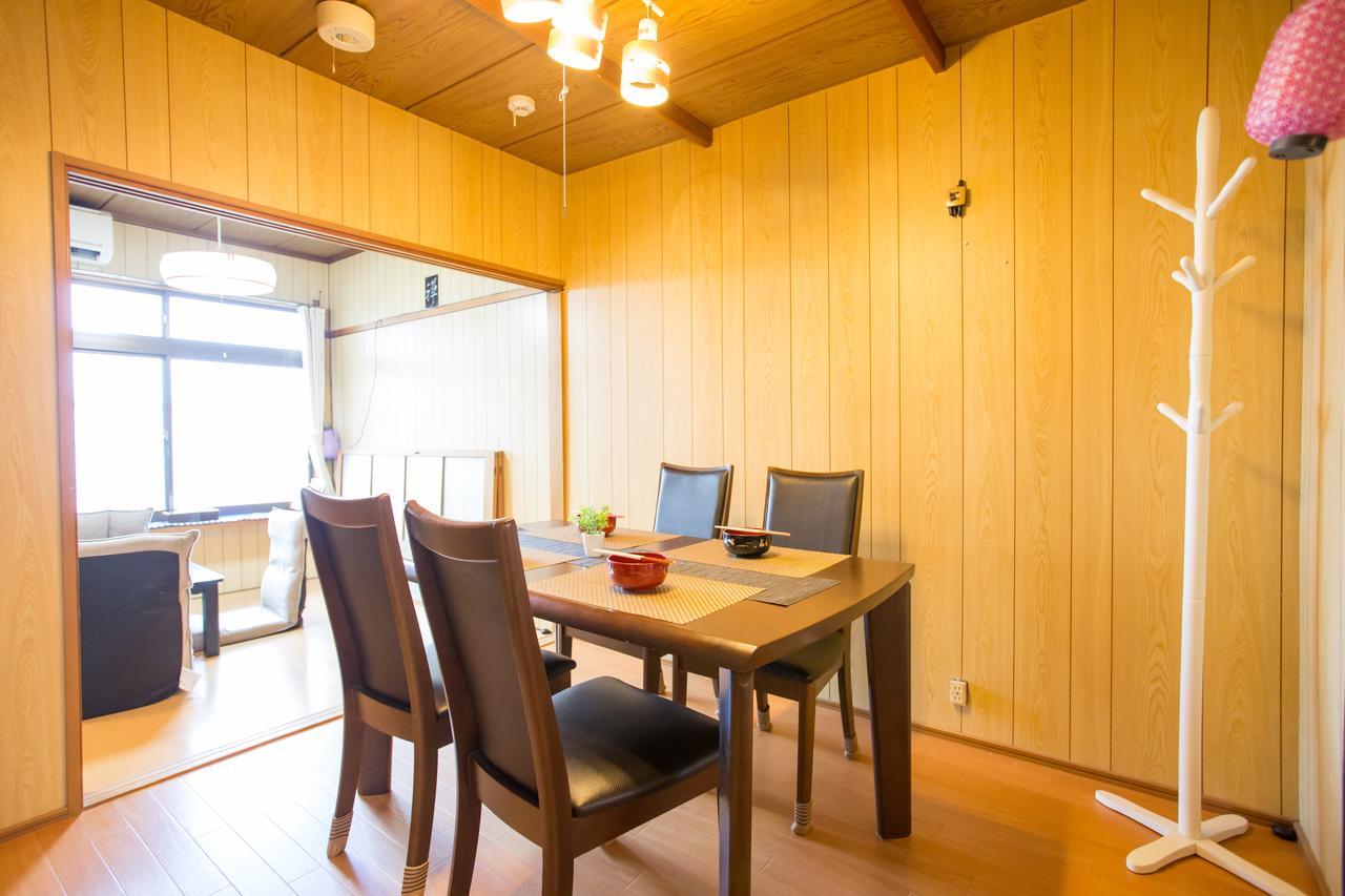 Bahay bakasyunan Aoi-riverside Old Townhouse Kyoto